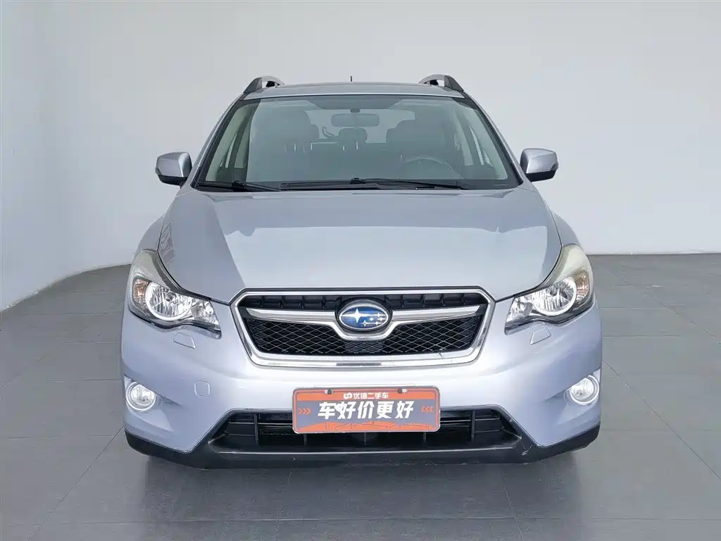 Subaru XV 2012 2.0i Luxury Edition фото 3