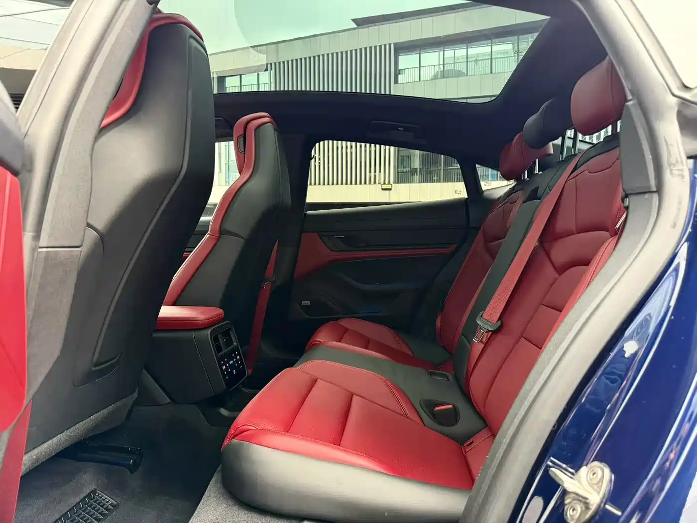 Porsche Taycan 2021 2020 Taycan
