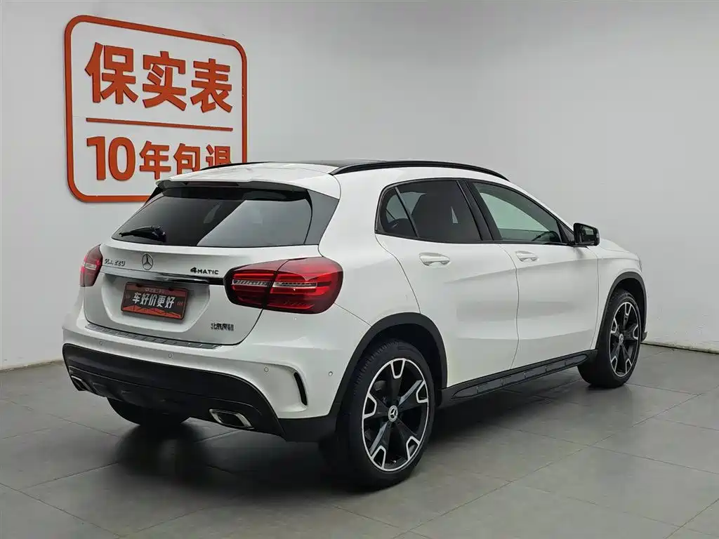 Mercedes-Benz GLA 2018 GLA 220 4MATIC Sport фото 2