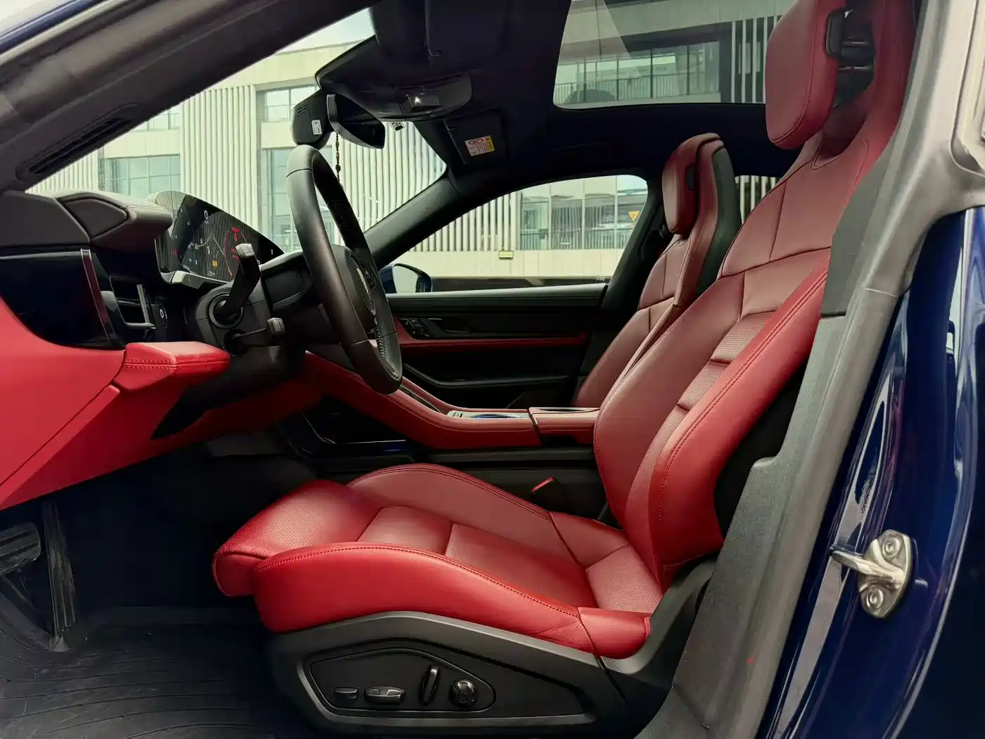 Porsche Taycan 2021 2020 Taycan