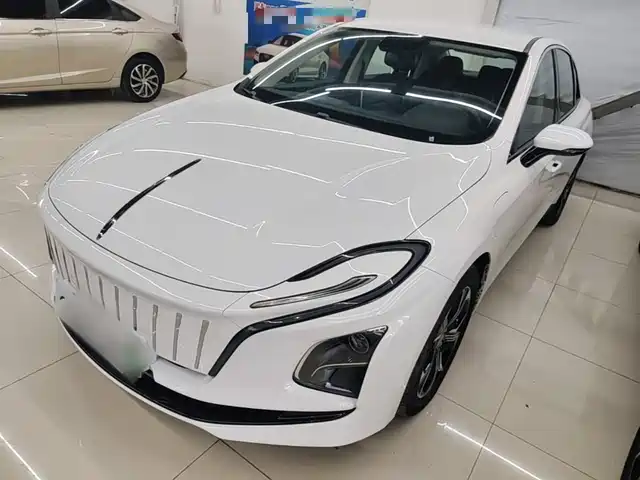 Hongqi E-QM5 2023 Facelift Basic Travel Edition