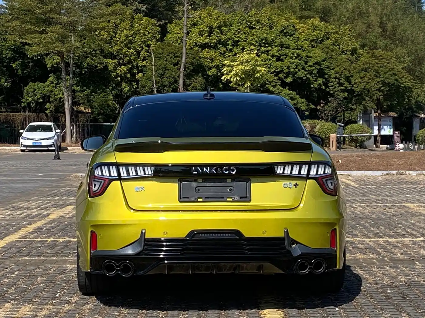 Lynk & Co 03 2021 03+ 2.0TD Auto Wind Rider Edition фото 22