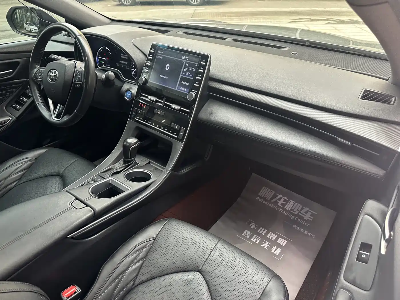 Toyota Avalon 2019 Hybrid 2.5L XLE Premium Edition China VI фото 18