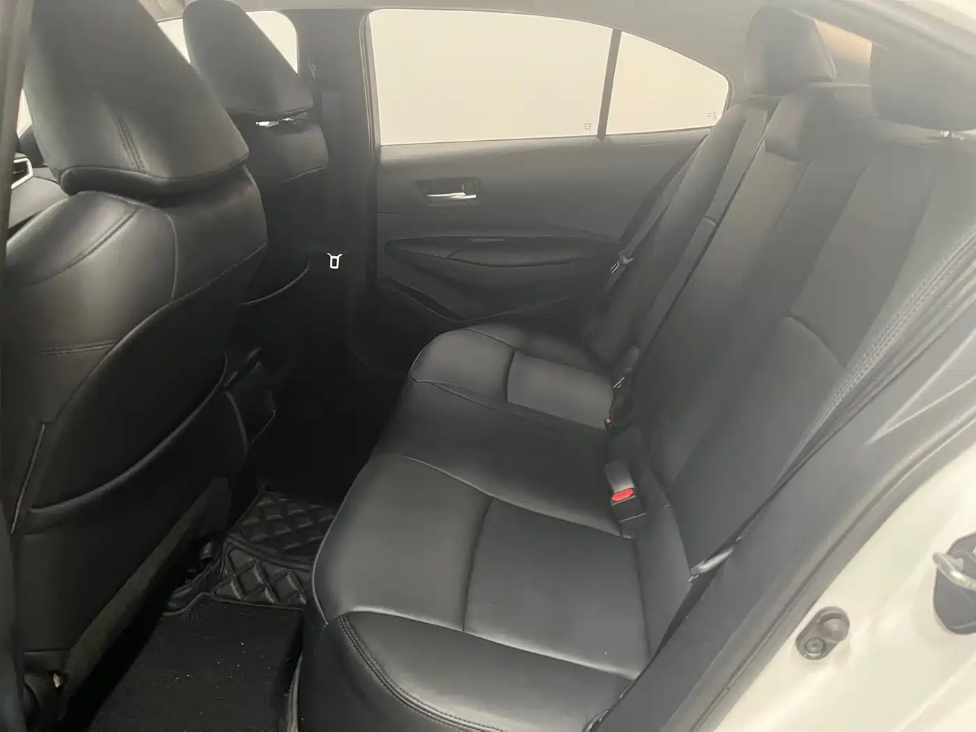 Toyota Corolla 2023 1.2T Pioneer Edition фото 10
