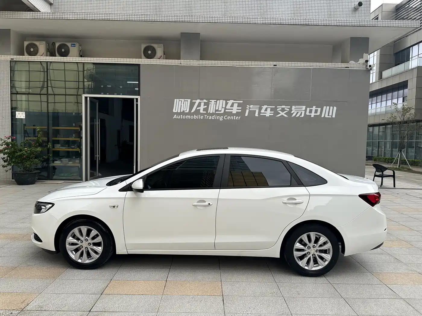 BUICK YINGLANG