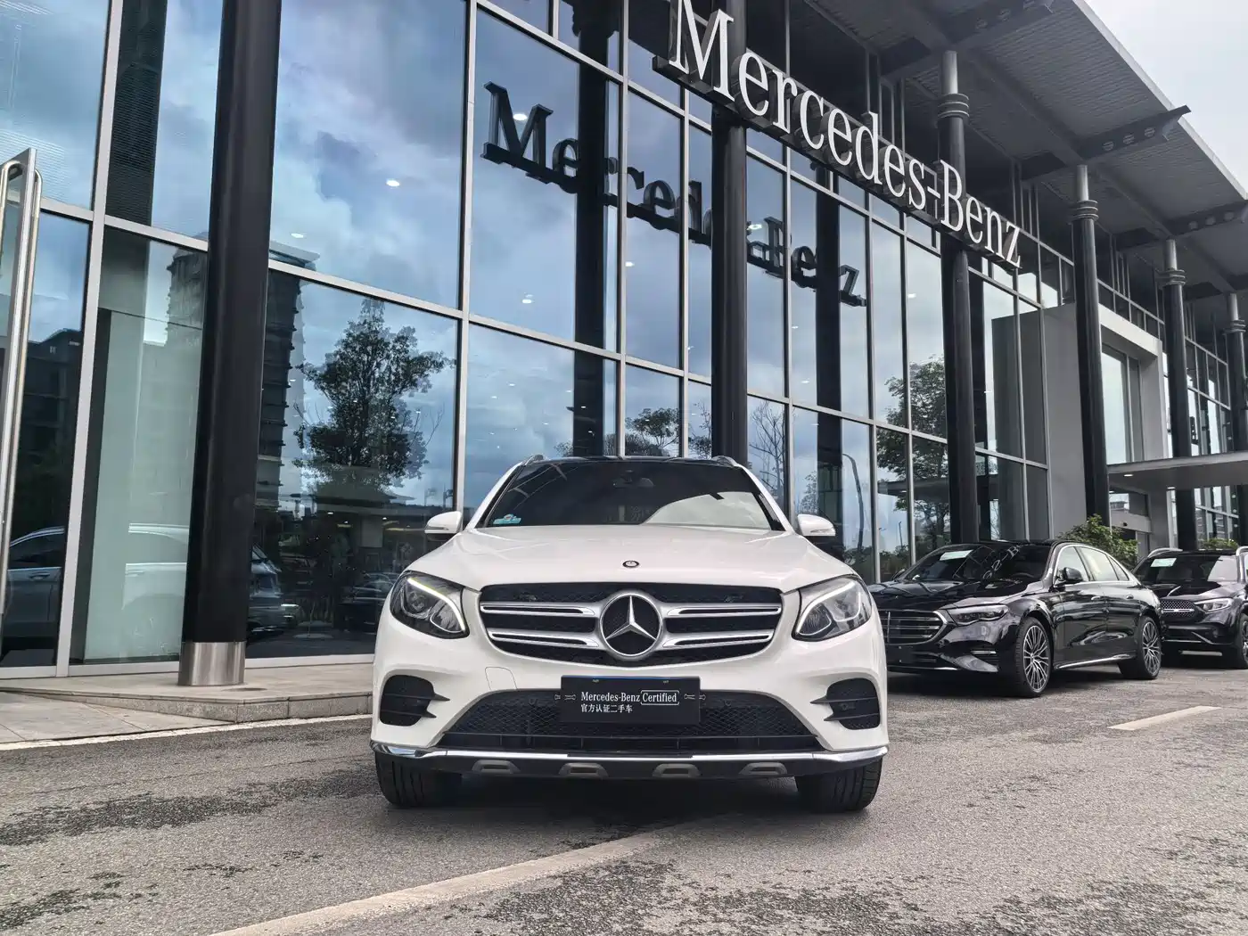 Mercedes-Benz GLC 2017 GLC 260 4MATIC Dynamic фото 2