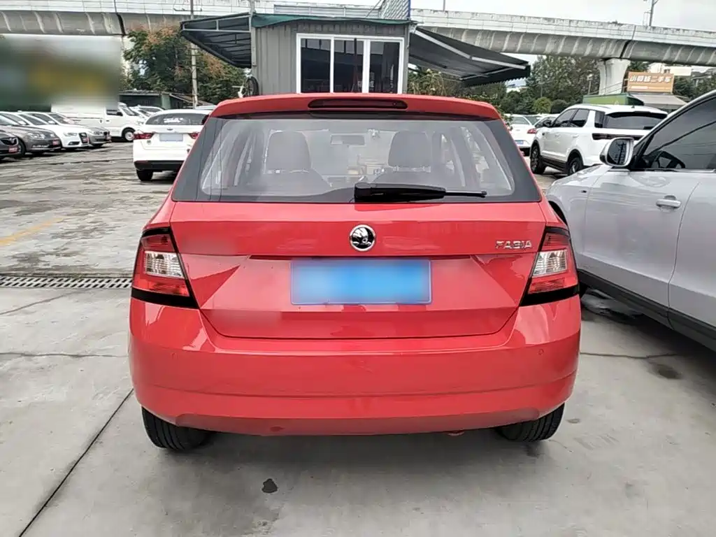 صورة 6 - Škoda Fabia