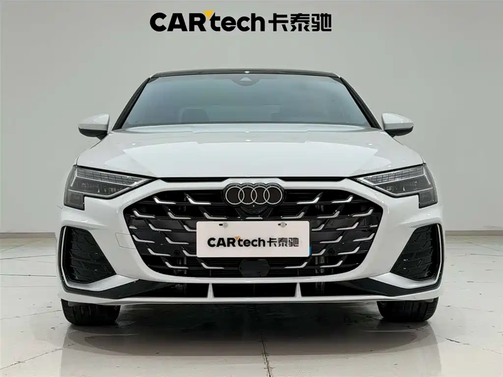 Audi A3 2025 Facelift A3L Limousine 35TFSI Flying Spur Premium фото 3