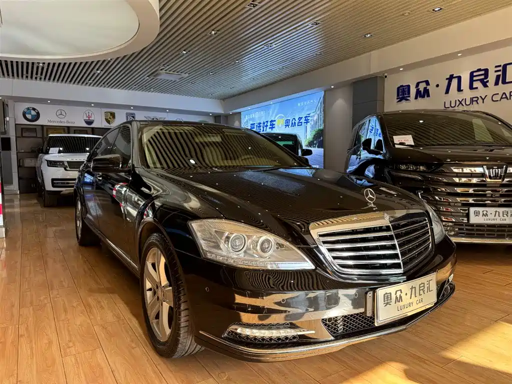 Mercedes-Benz S-Class 2012 S 300 L Premium Grand Edition фото 3