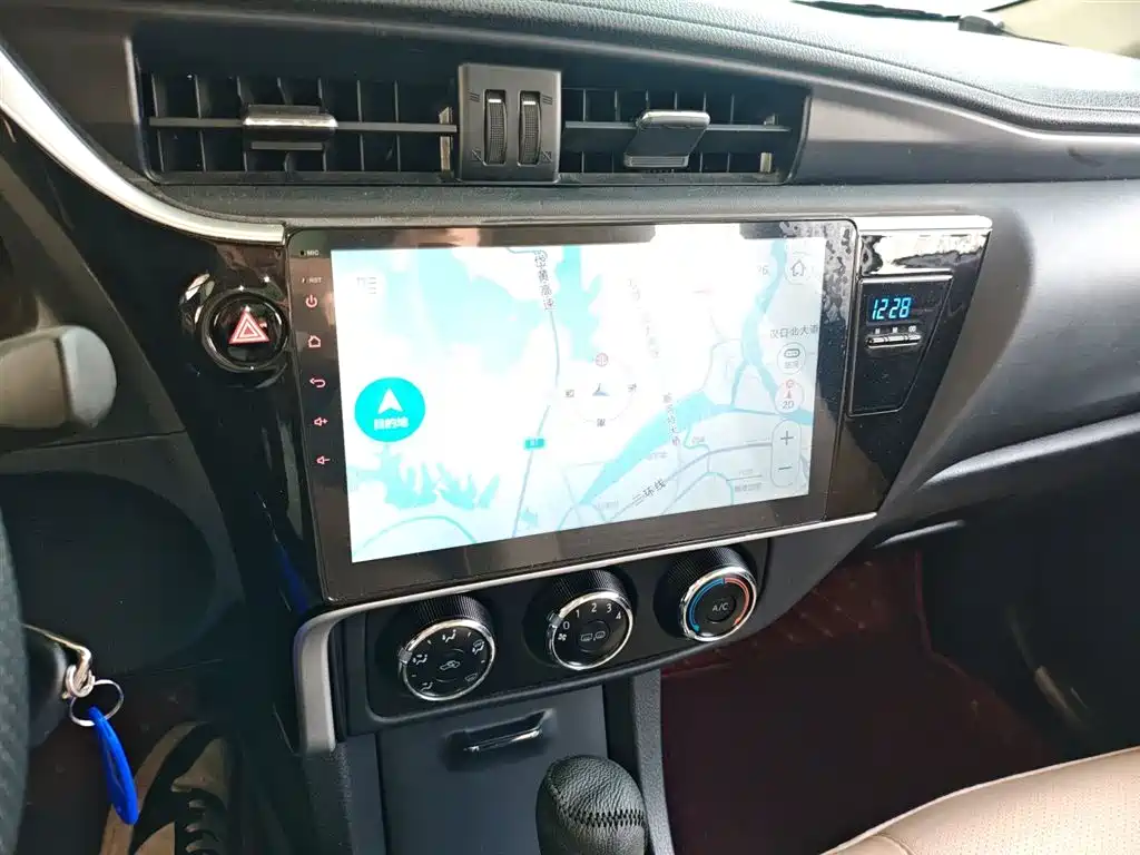 Toyota Corolla 2017 Facelift 1.2T S-CVT GL фото 13