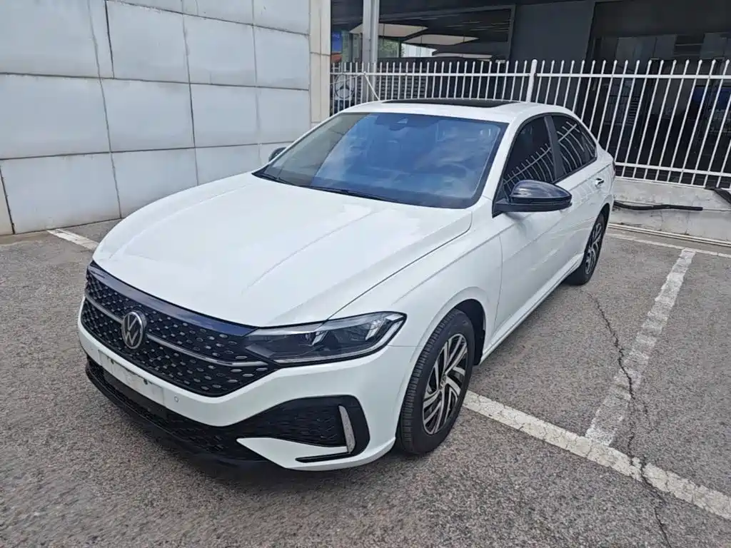 Volkswagen Lavida 2024 Model 300TSI DSG Starlight Leading Edition