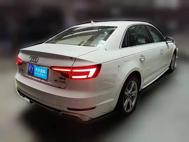 Audi A4L 2018 30th Anniversary 40 TFSI Progressive — фото 2