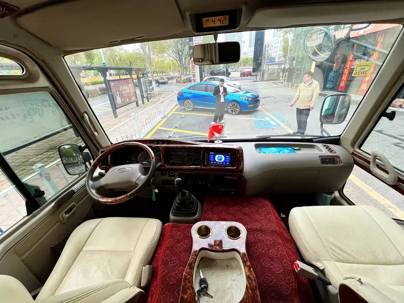 Toyota Coaster 2015 4.0L Premium Bus GRB53L-ZCMSK 20-seater фото 9