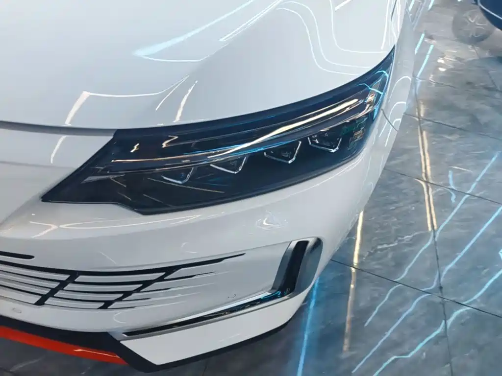 Skyworth Auto Skyworth HT-i 2026 2024 1.5L PHEV 115KM Taidao Edition
