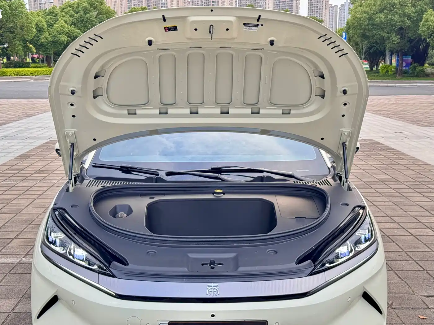 BYD Qin L 2025 EV 470KM Leading Edition фото 28