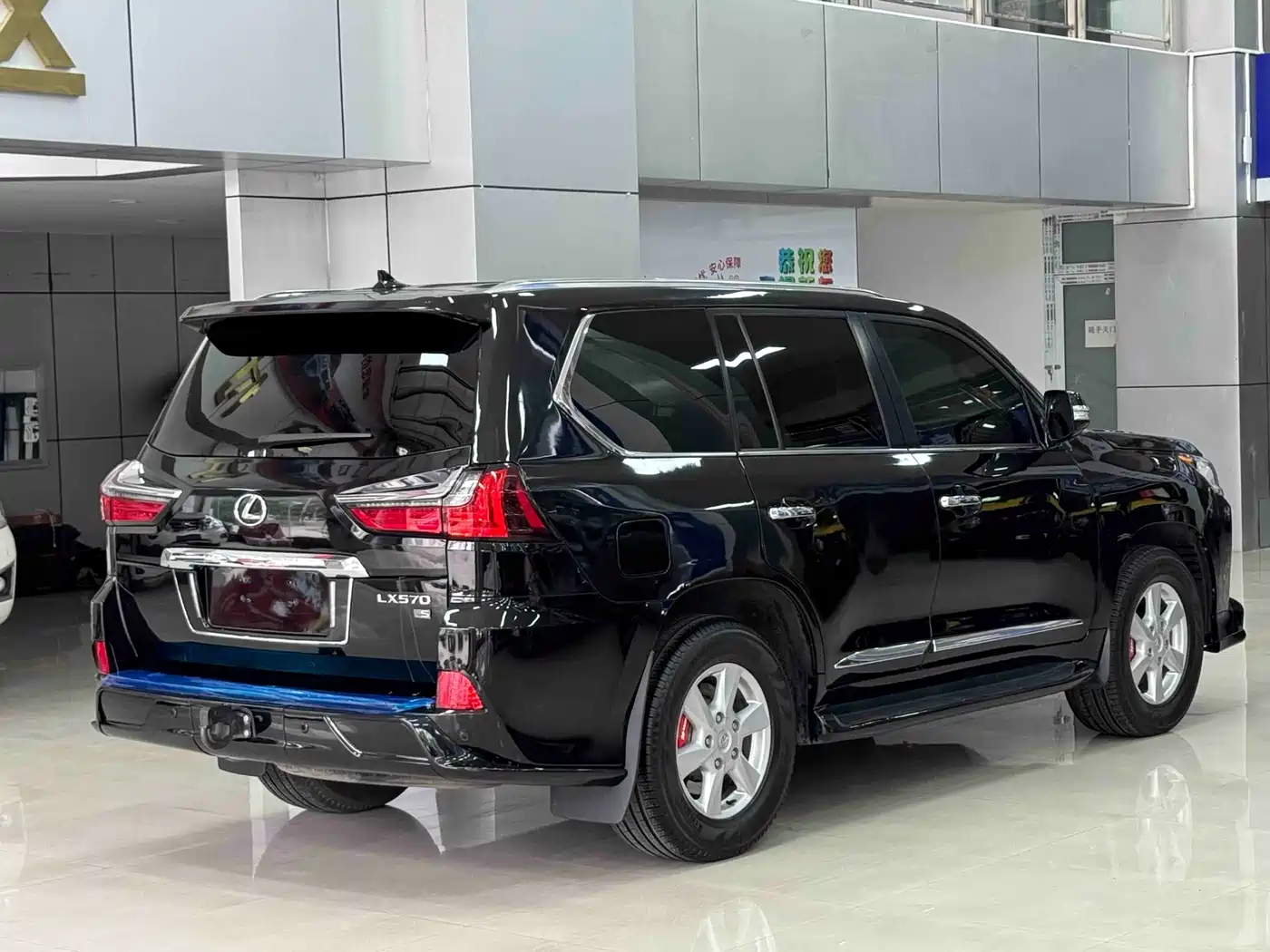 Lexus LX 2010 2009 570