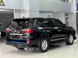 Фото 11 - Lexus LX