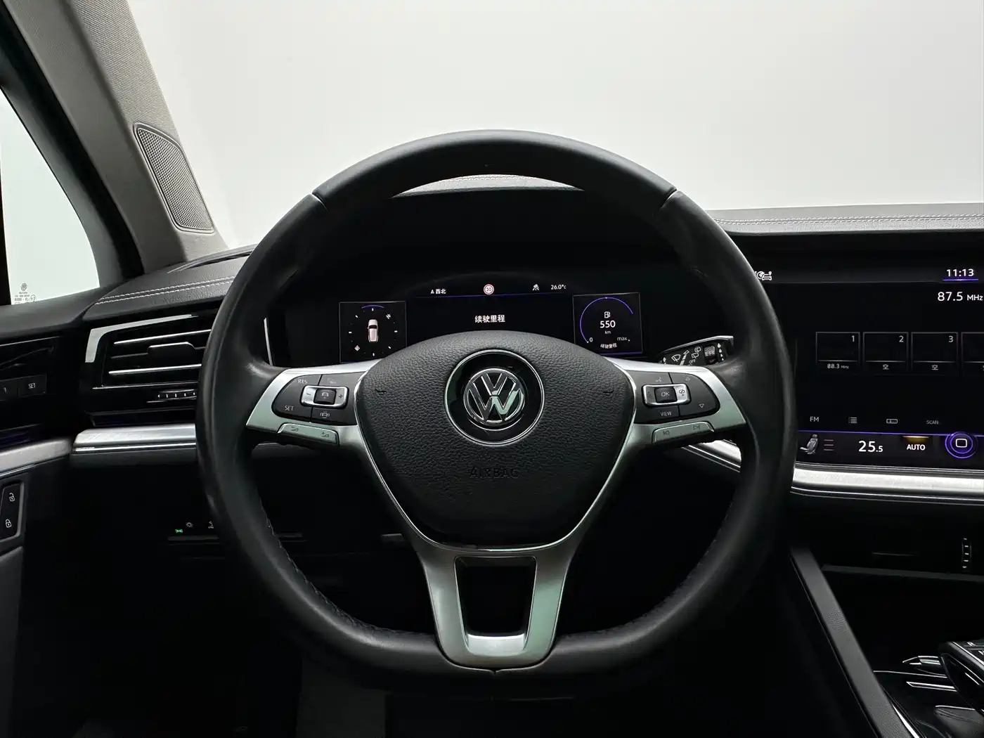 Volkswagen Touareg 2019 3.0TSI Sharp Edge Edition China VI фото 19