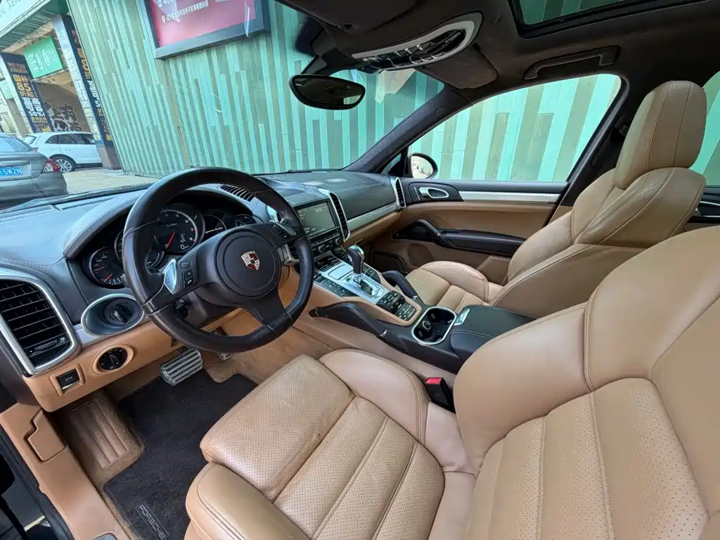 Фото 3 - Porsche Cayenne