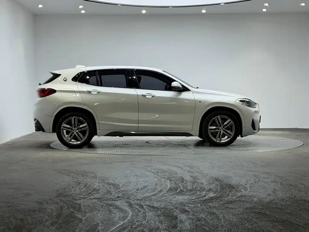 BMW X2 2020 2020 sDrive25i Leading M Sport Package