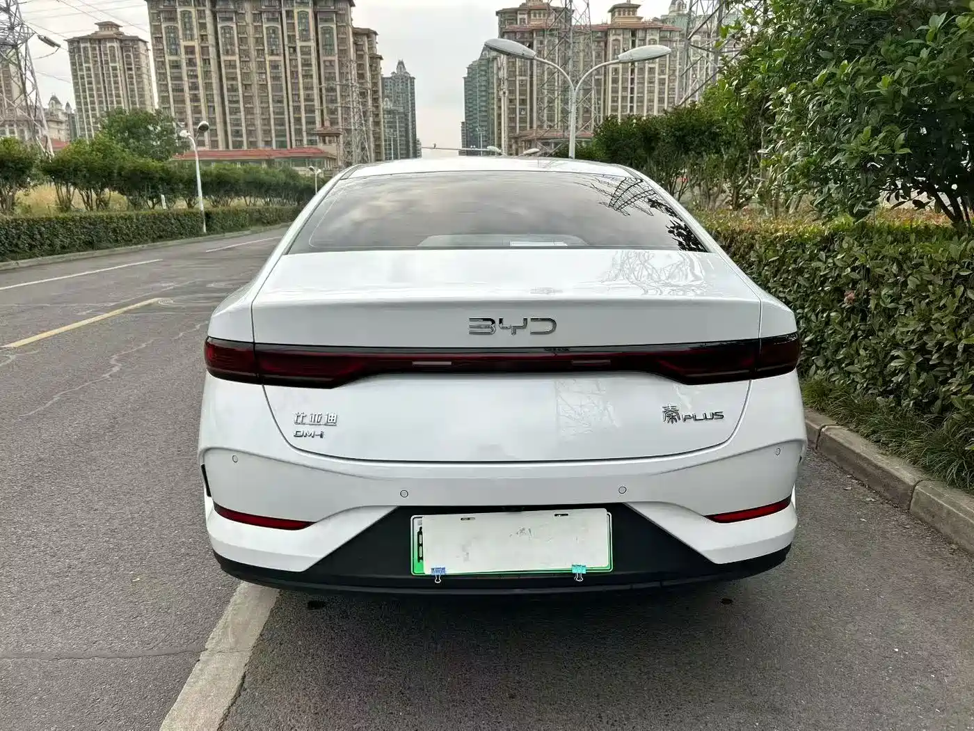 BYD Qin PLUS 2025 DM-i Smart Drive 55KM Leader фото 9
