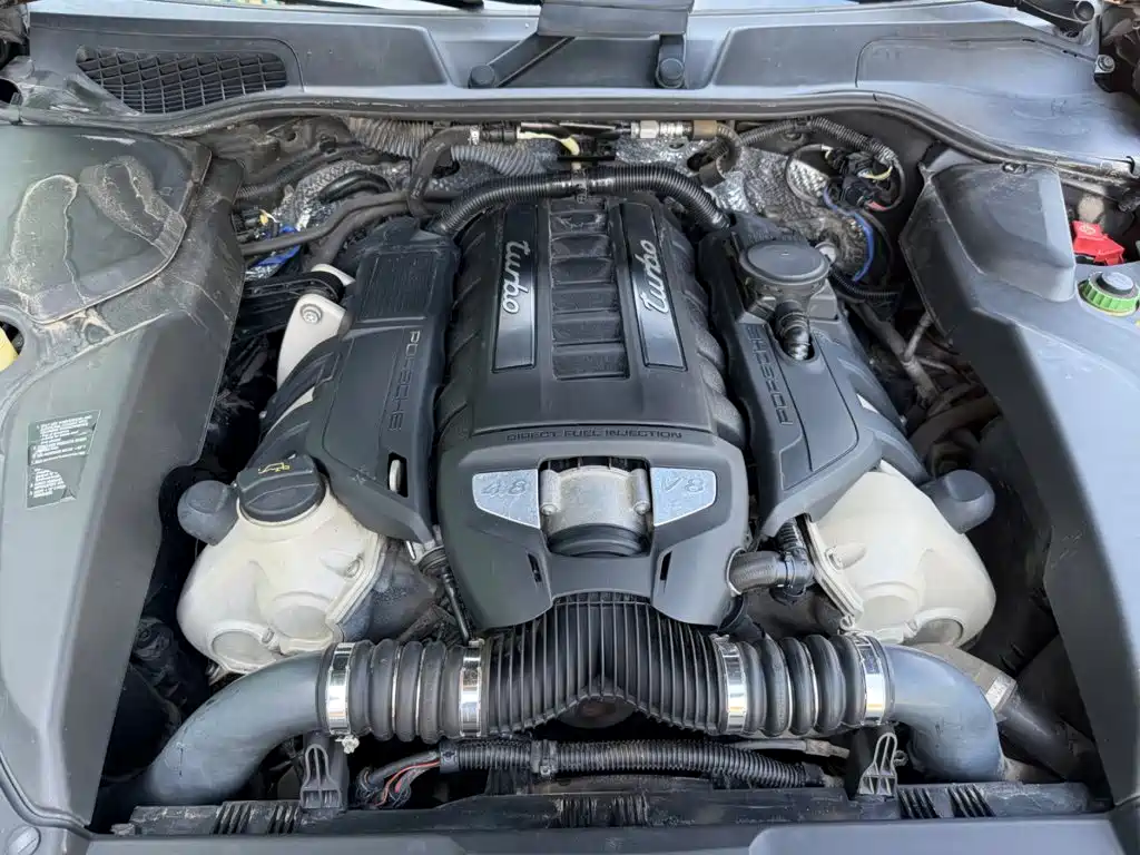Фото 10 - Porsche Cayenne