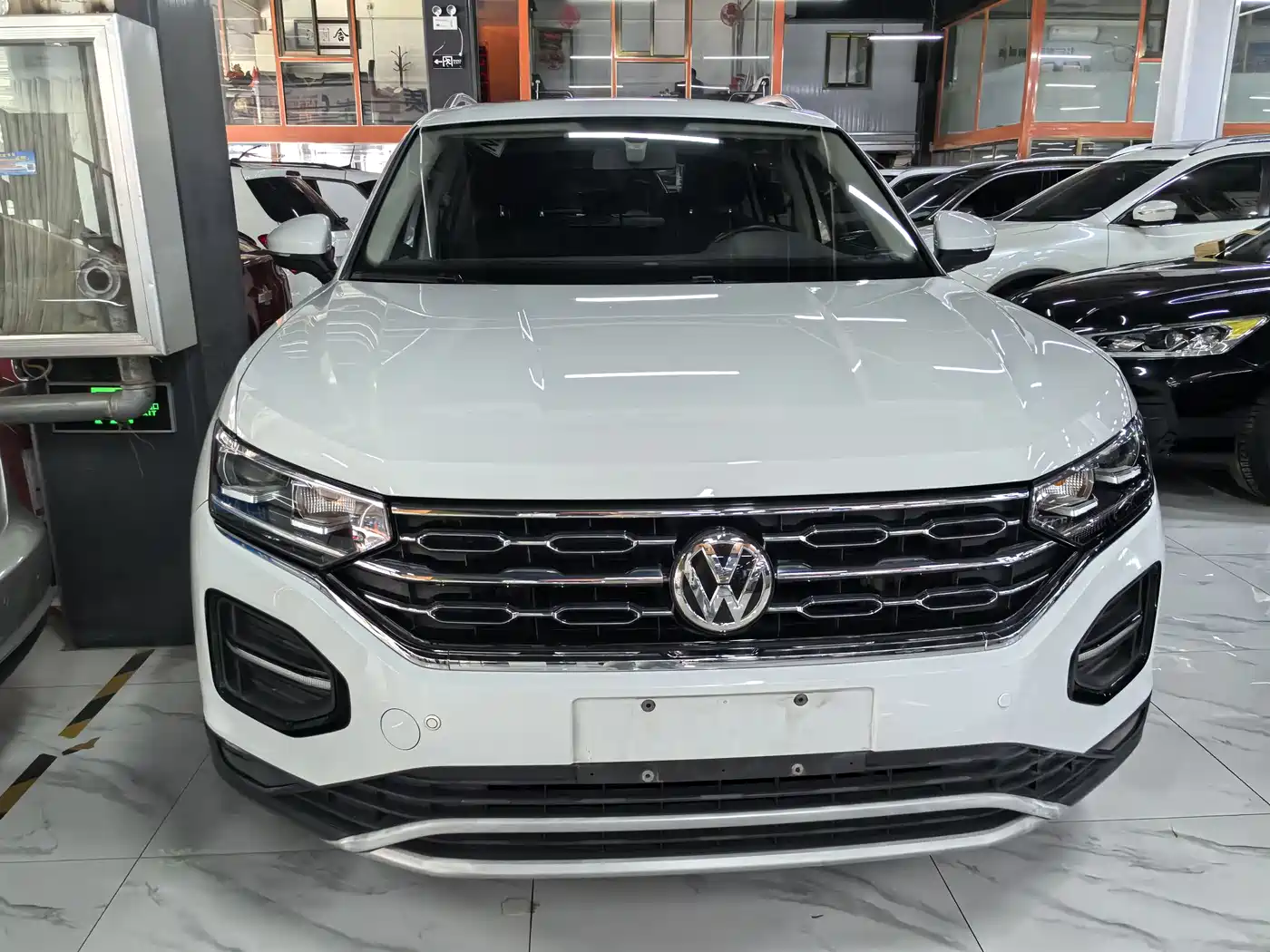 Volkswagen Tayron 2019 330TSI 2WD Luxury China VI фото 2