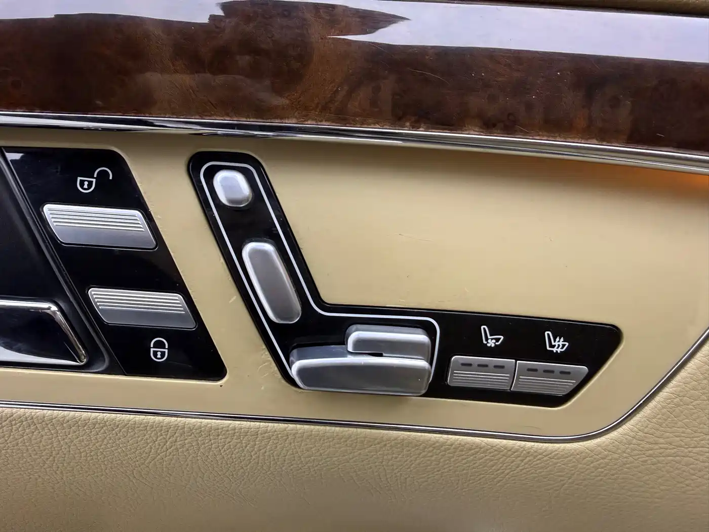 Mercedes-Benz S-Class 2010 Model S 400 L HYBRID фото 15