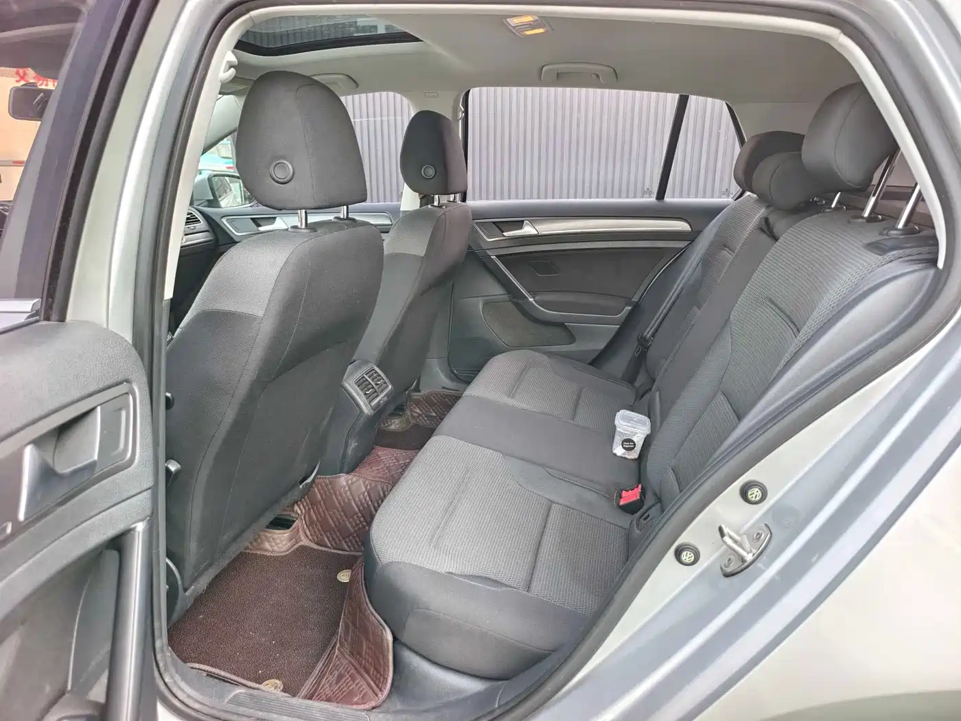 Volkswagen Golf 2015 1.6L Automatic Comfort фото 7