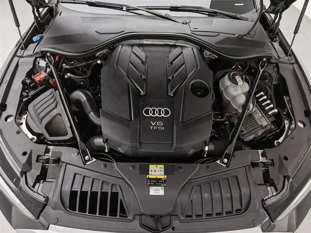 Audi A8 2022 A8L 50 TFSI quattro Comfort Collector's Edition фото 6