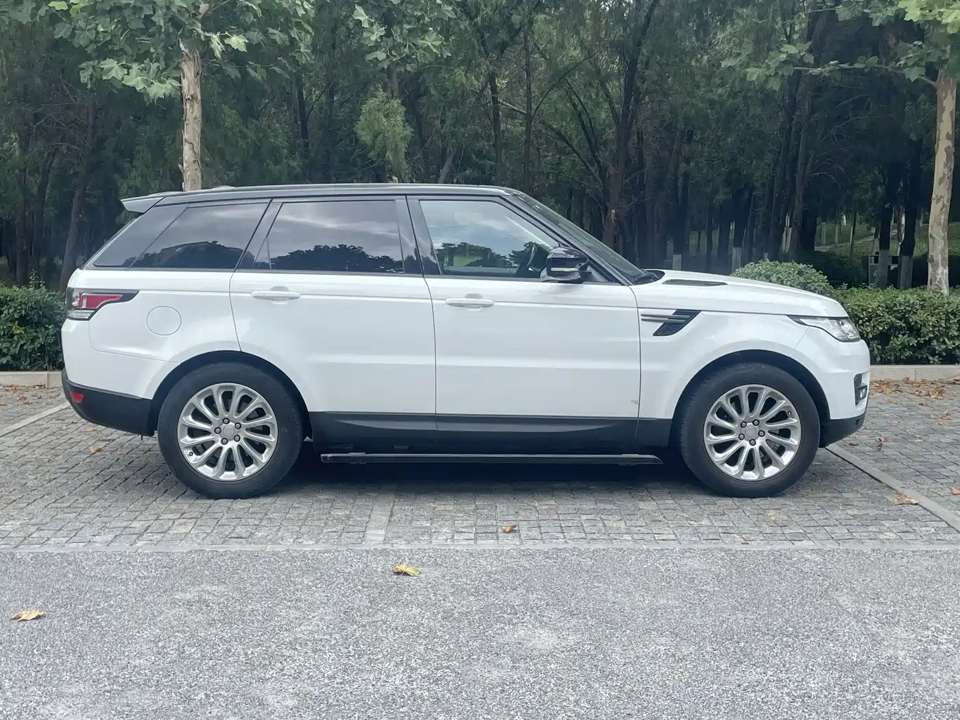 Фото 15 - Land Rover Range Rover Sport