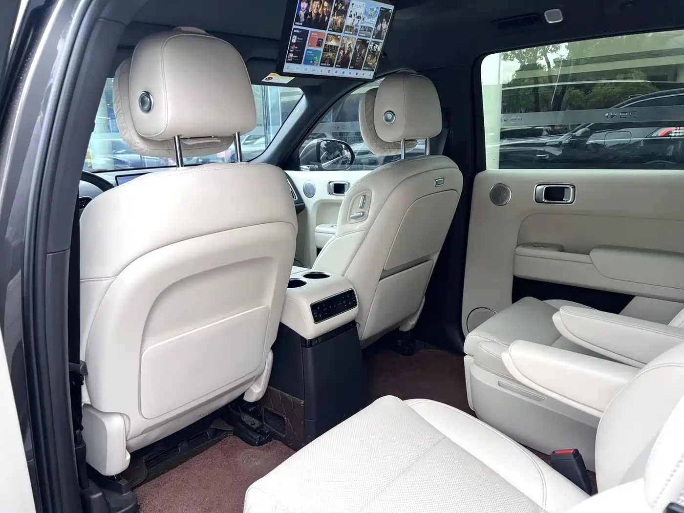 Li Auto Li Xiang L9 2024 Model Ultra фото 5