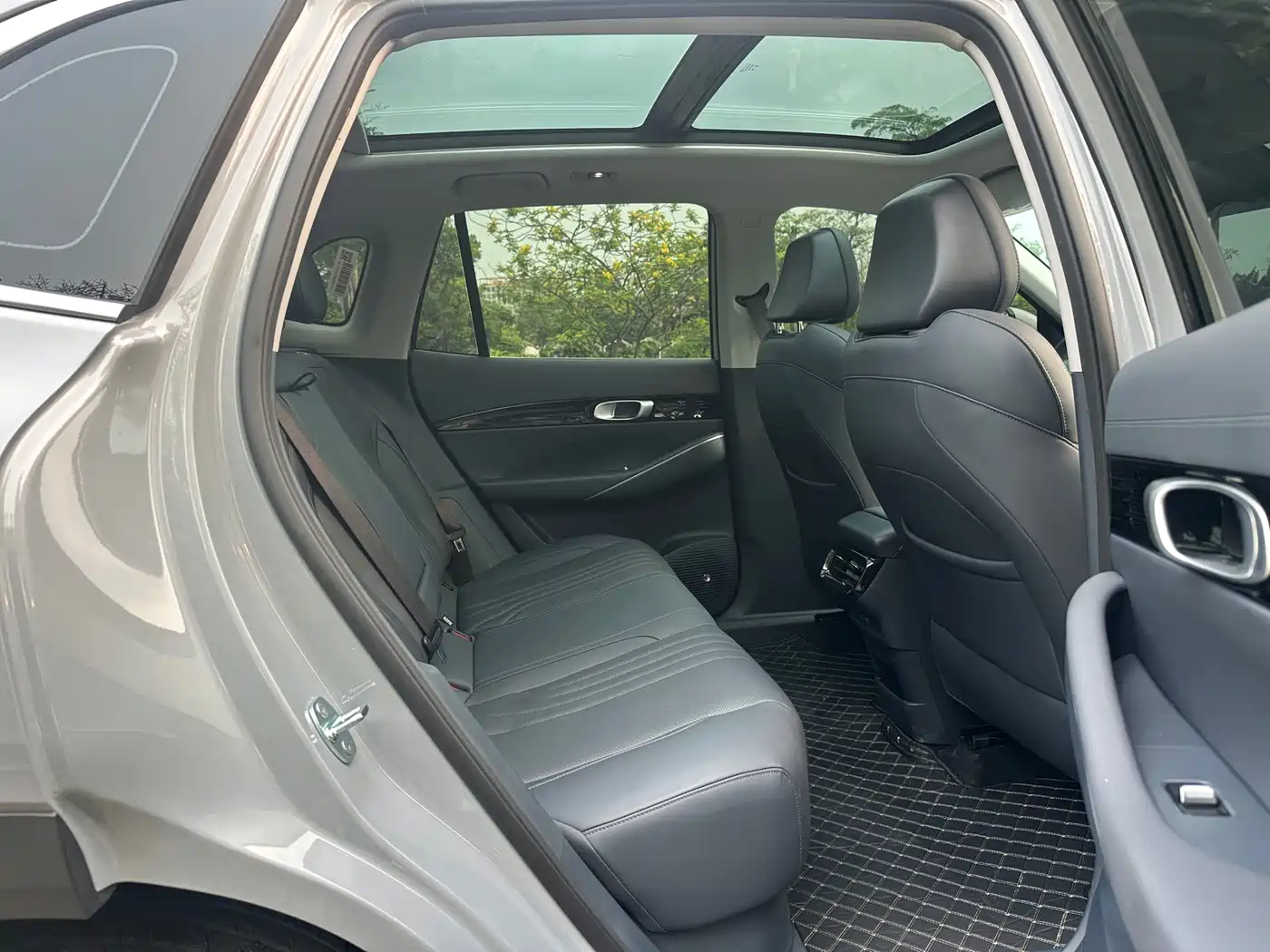 GEELY GALAXY GALAXY E5