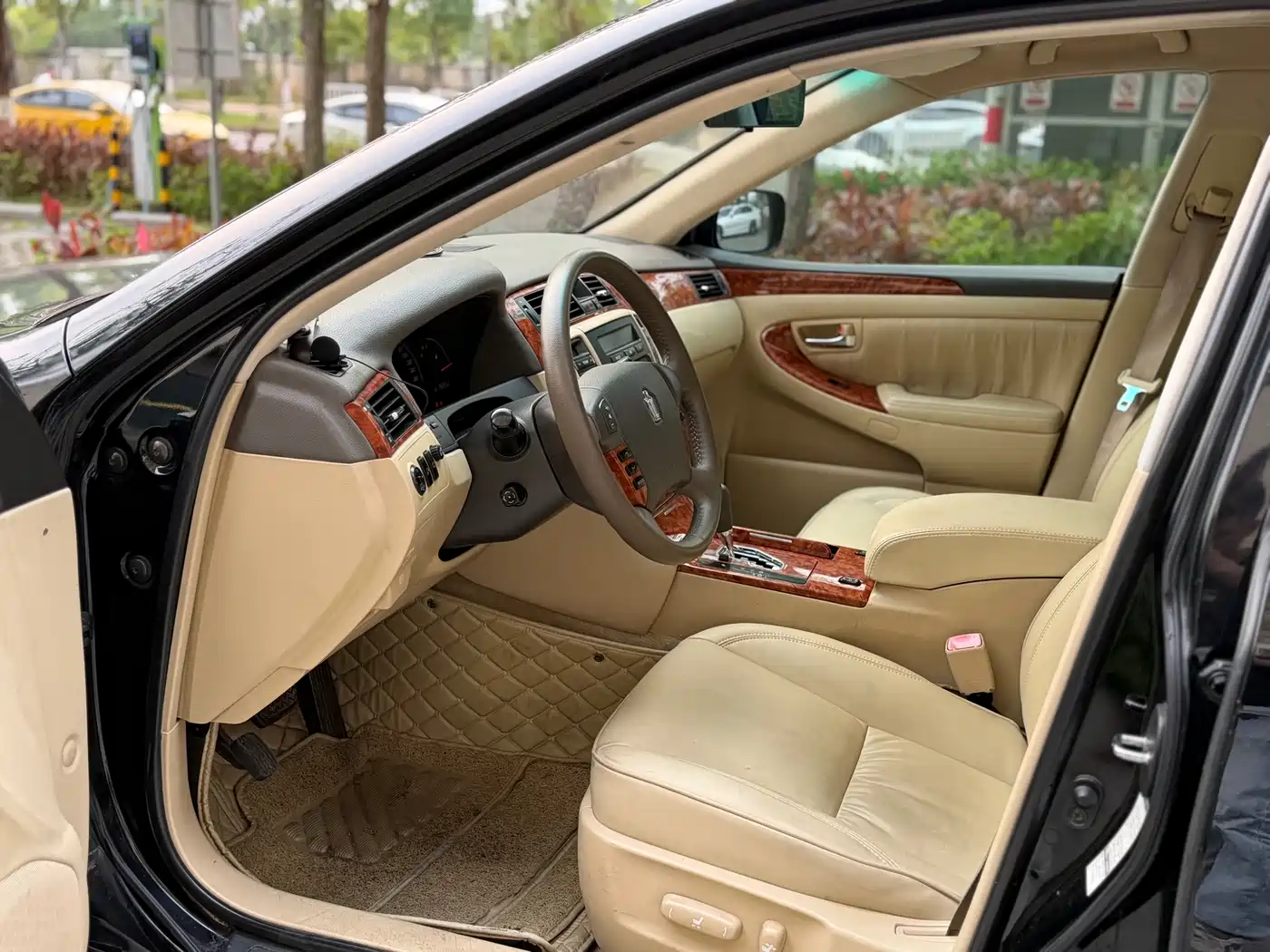 Toyota Crown 2006 2.5L Royal Leather Edition фото 4