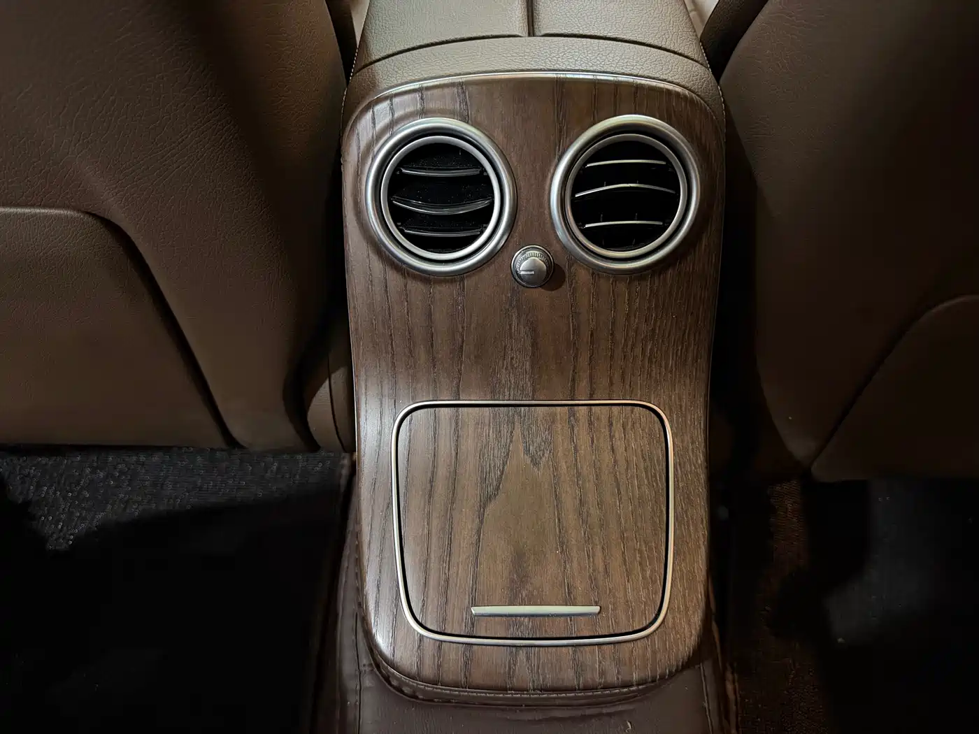 Mercedes-Benz E-Class 2023 E 300 L Luxury фото 10