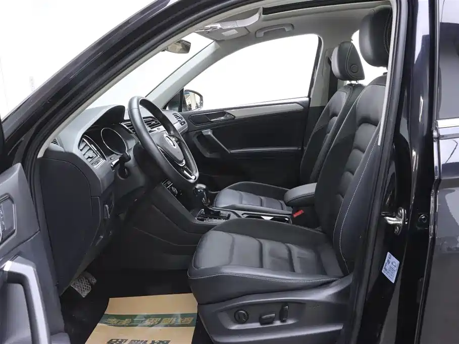 Volkswagen Tiguan L 2018 330TSI Automatic 2WD Luxury Edition фото 14