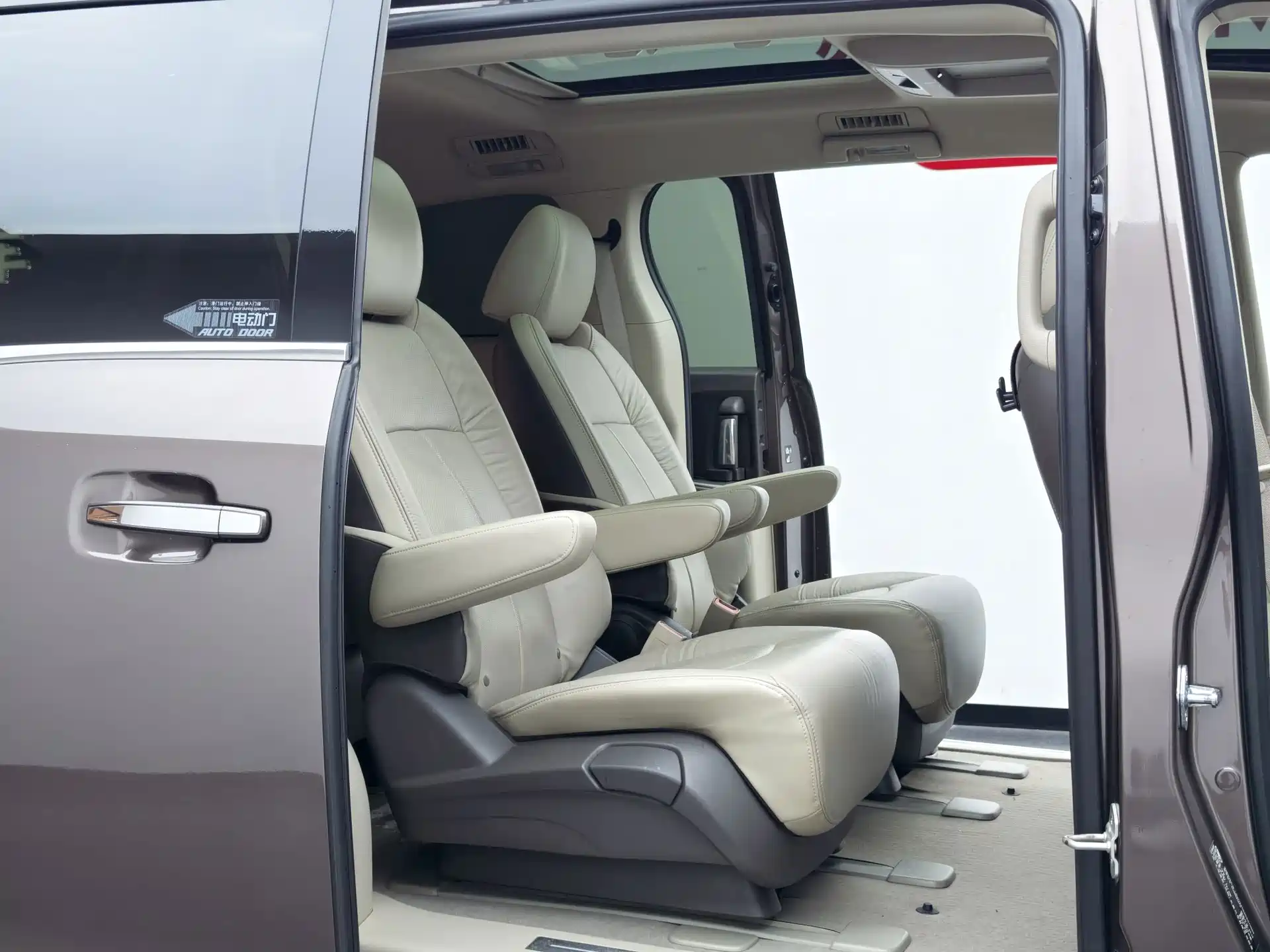 Фото 24 - Buick GL8