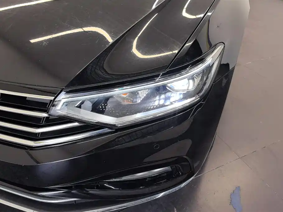 Volkswagen Magotan 2020 280TSI DSG Leading фото 5