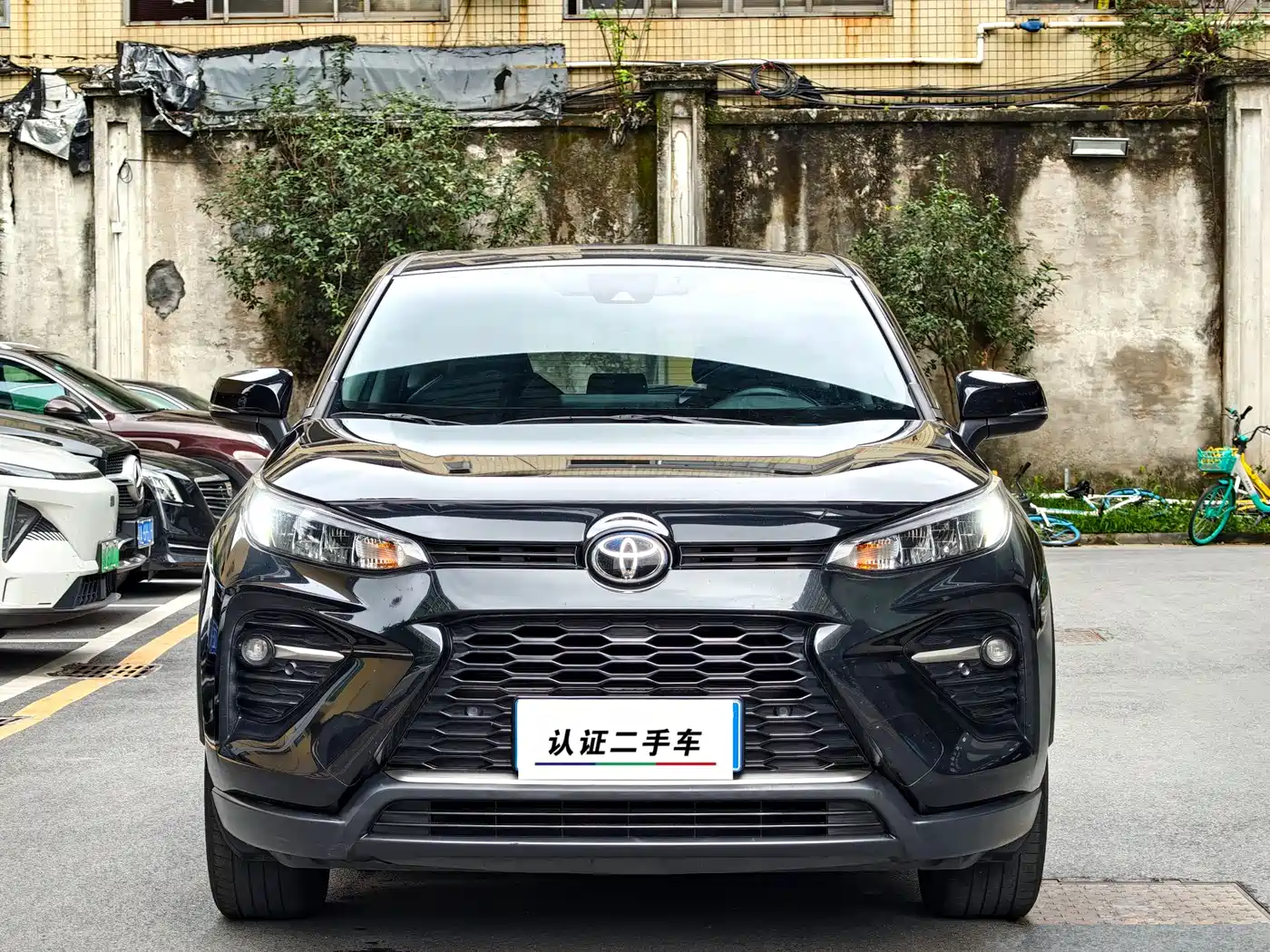 Toyota Wildlander 2023 2.0L CVT FWD Urban фото 2