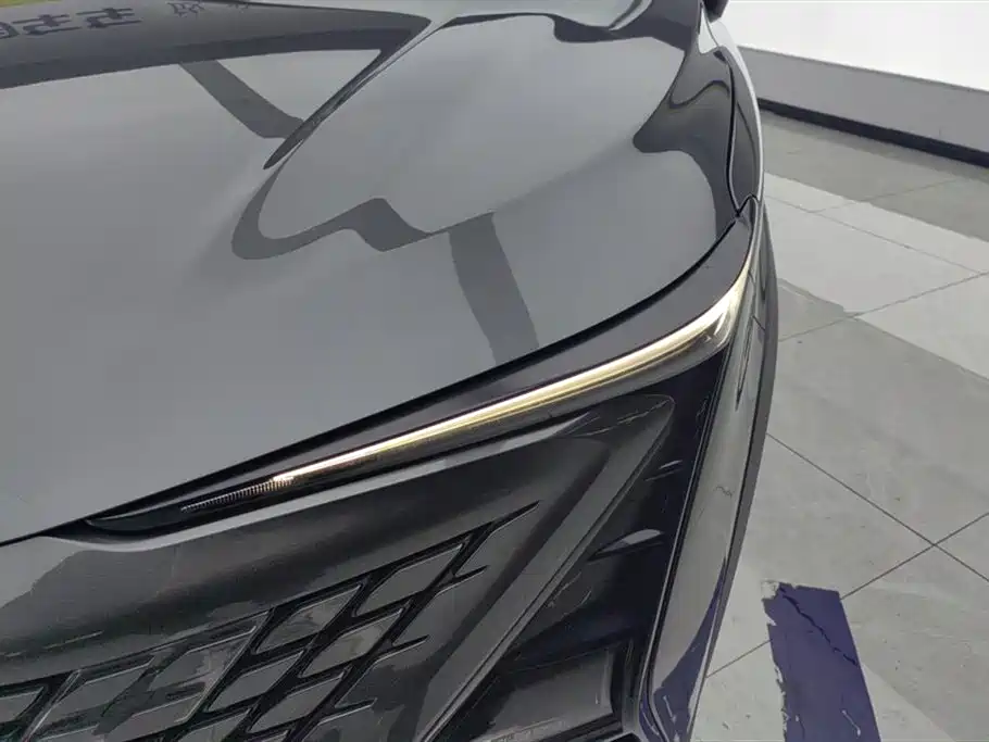 CHANGAN UNI-T