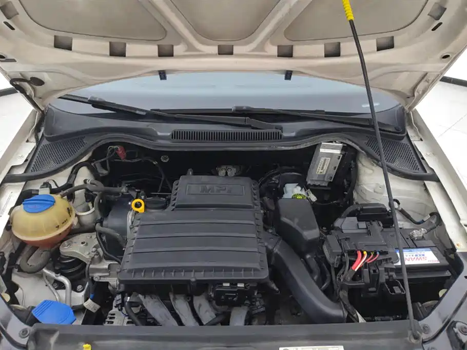 Volkswagen Polo 2016 1.6L Automatic Comfort фото 10