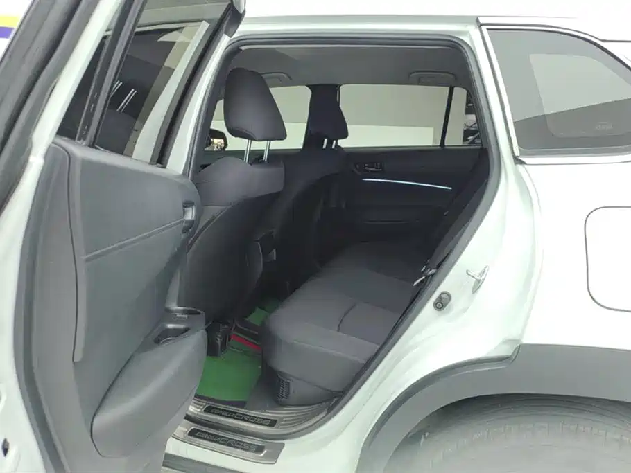 Toyota Corolla Cross 2023 Hybrid 2.0L Pioneer Edition фото 11
