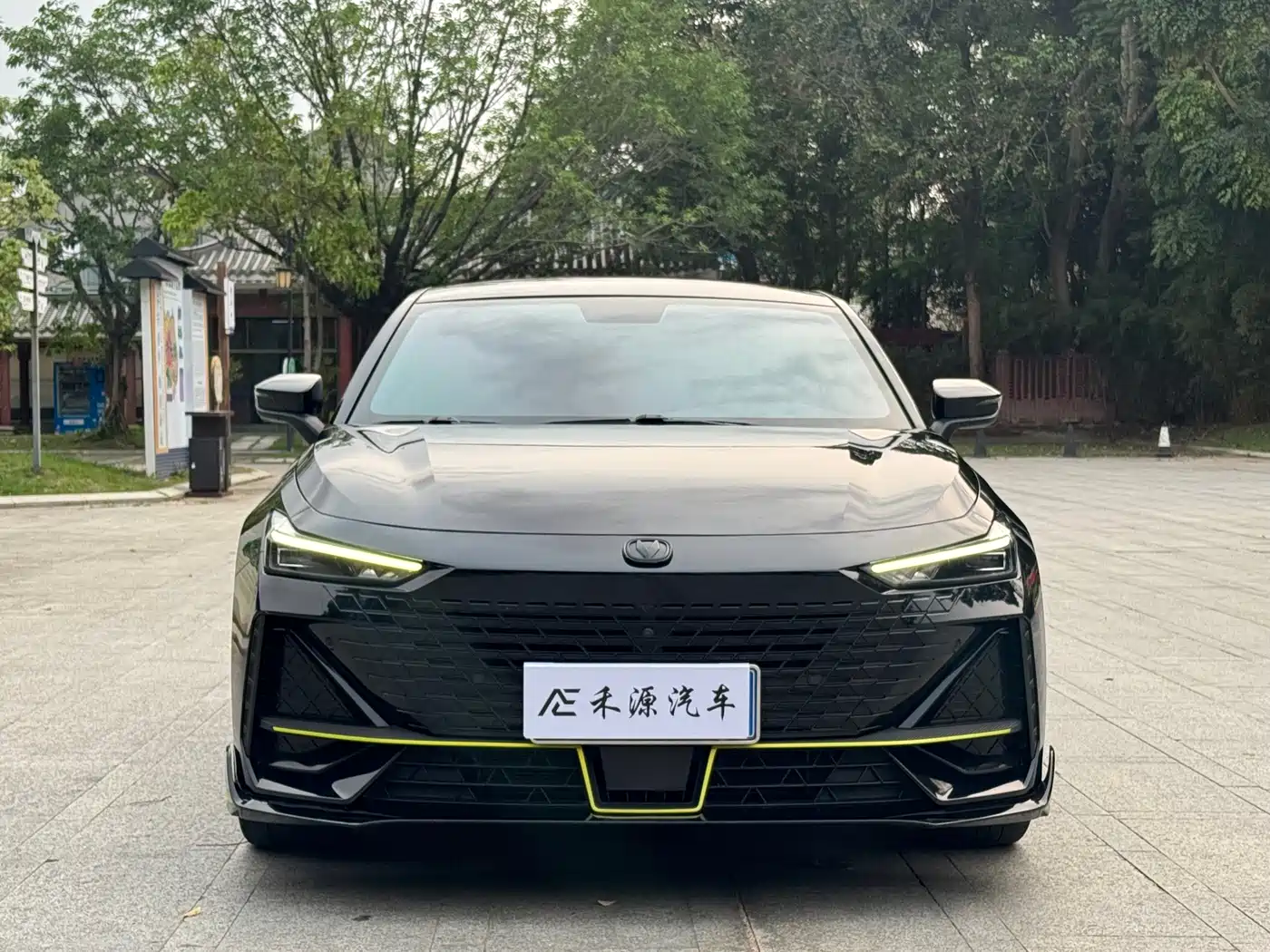 CHANGAN UNI V