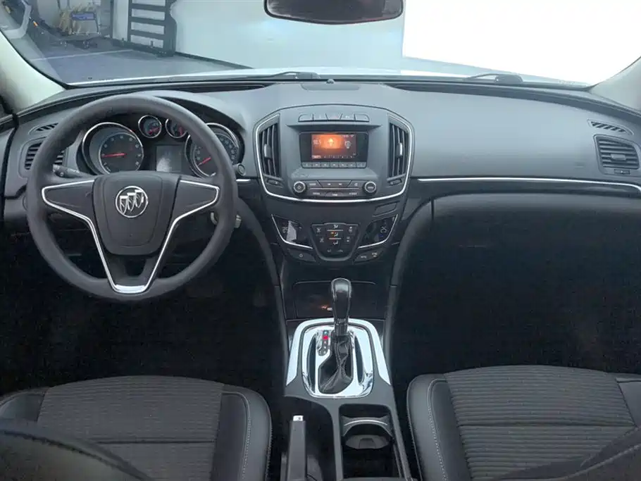 Buick Regal 2015 1.6T Leading Tech Edition фото 12