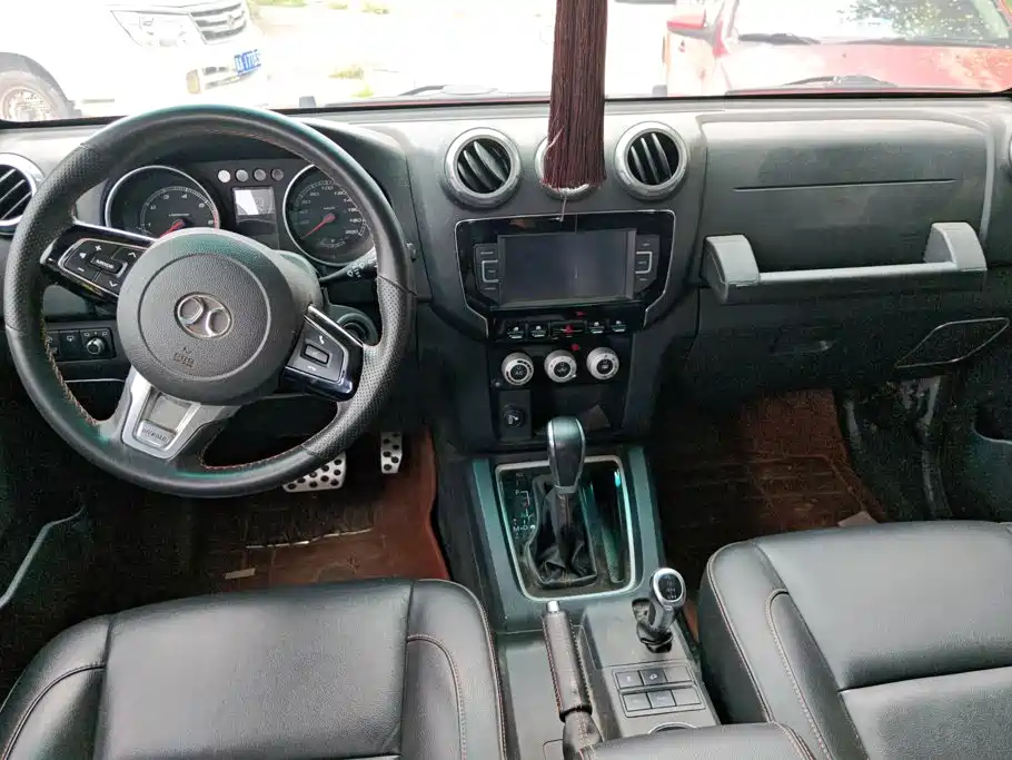 BAIC ORV Beijing Offroad BJ40 2017 2016 Model 40L 2.3T Automatic 4WD Exclusive