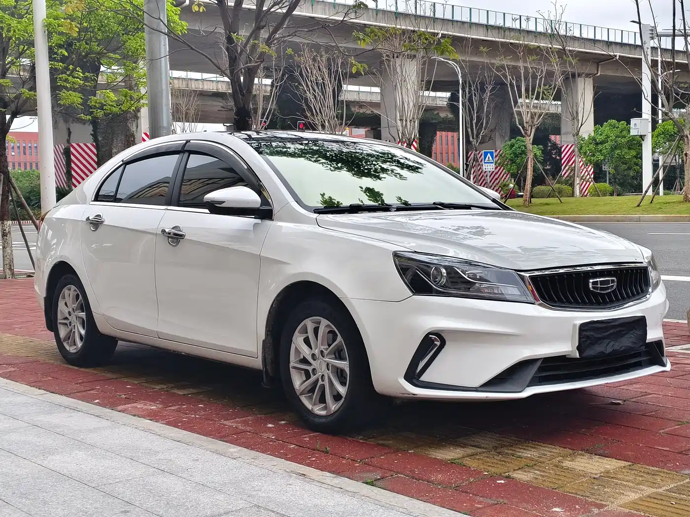 GEELY AUTOMOBILE EMGRAND