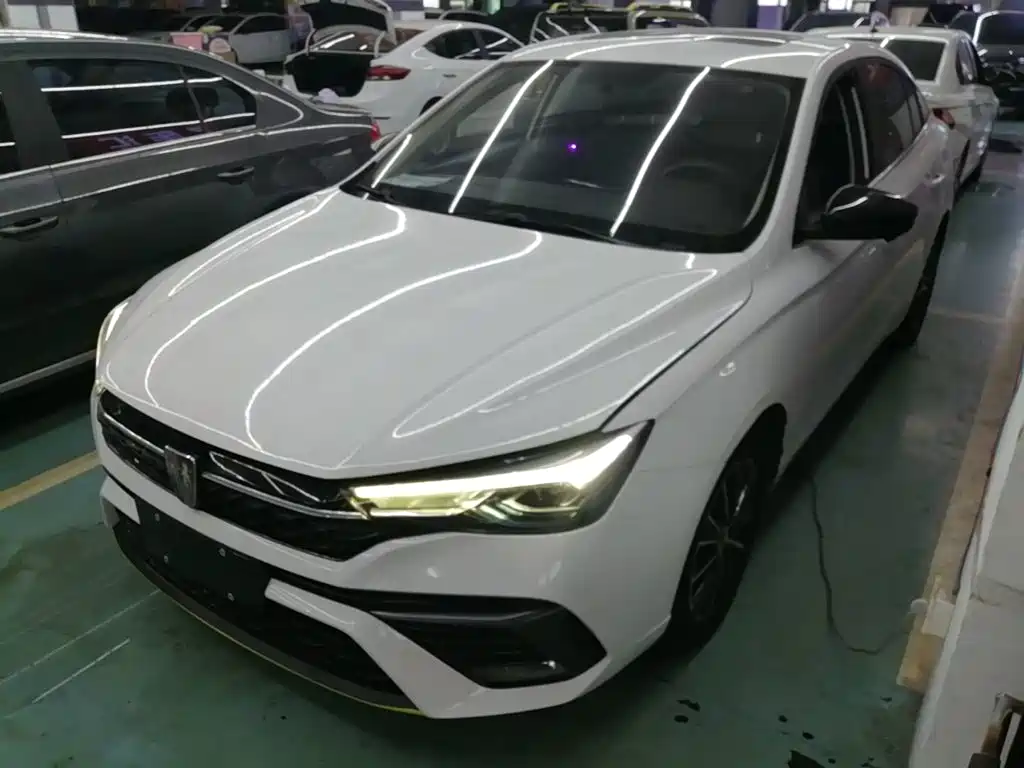 Фото 2 - Roewe i5