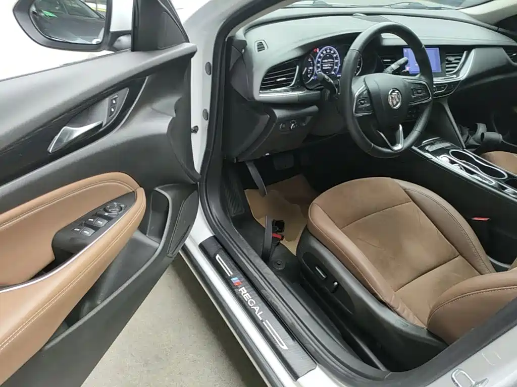 BUICK REGAL