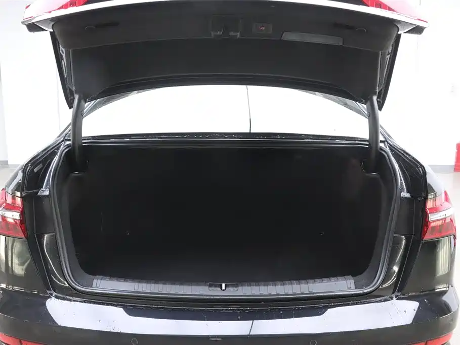 Audi A6L 2020 45 TFSI Premium Dynamic фото 31