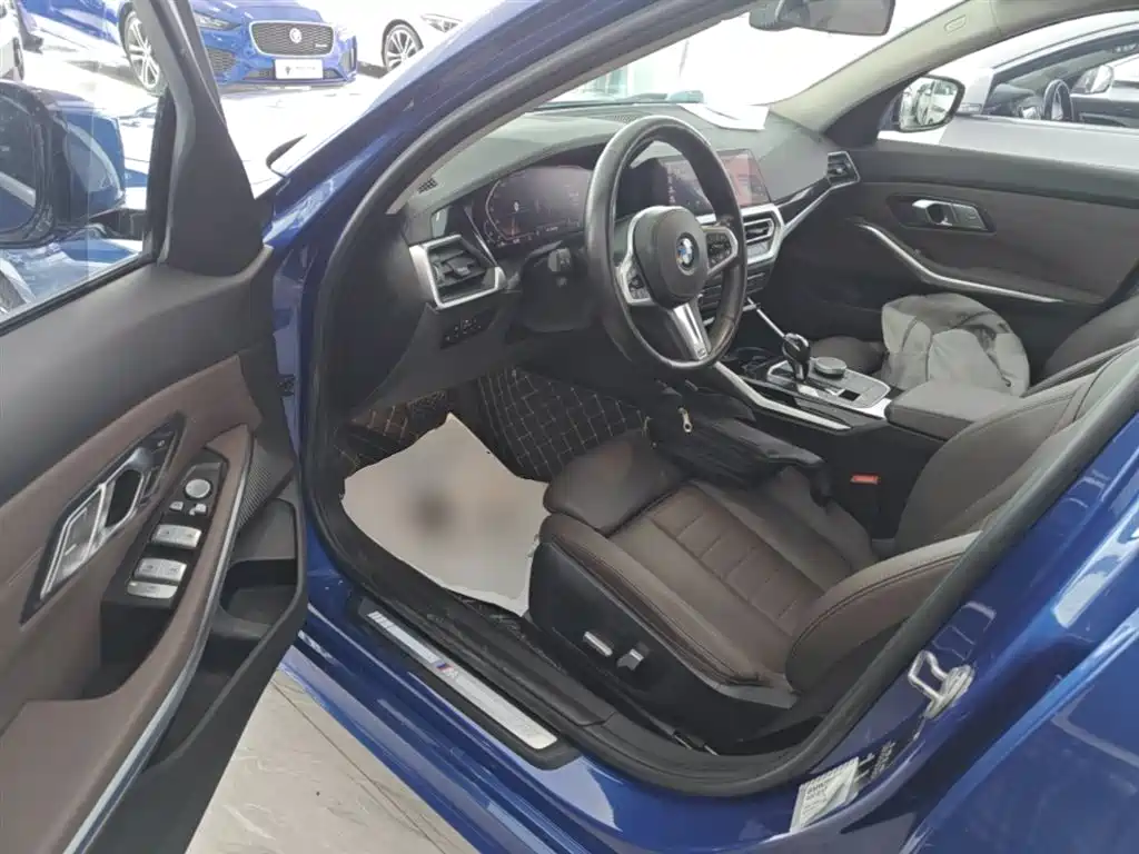 BMW 3 Series 2021 320Li M Sport Package фото 16